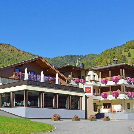 Hotel Trenker Braies  Exterior photo